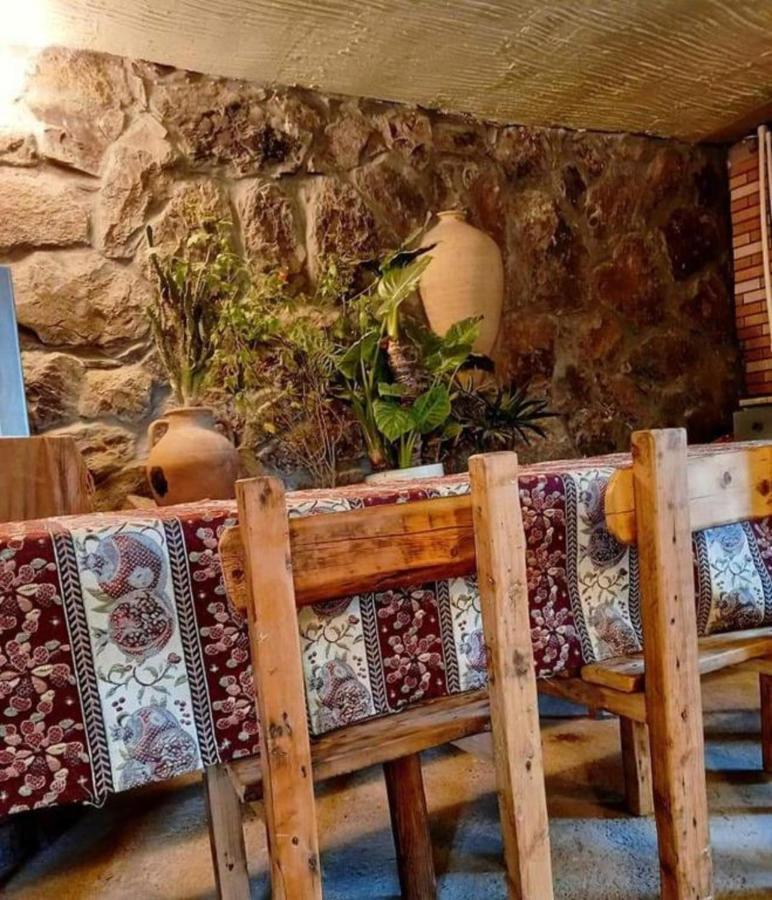 Byurakan Guesthouse & Cottage Екстериор снимка
