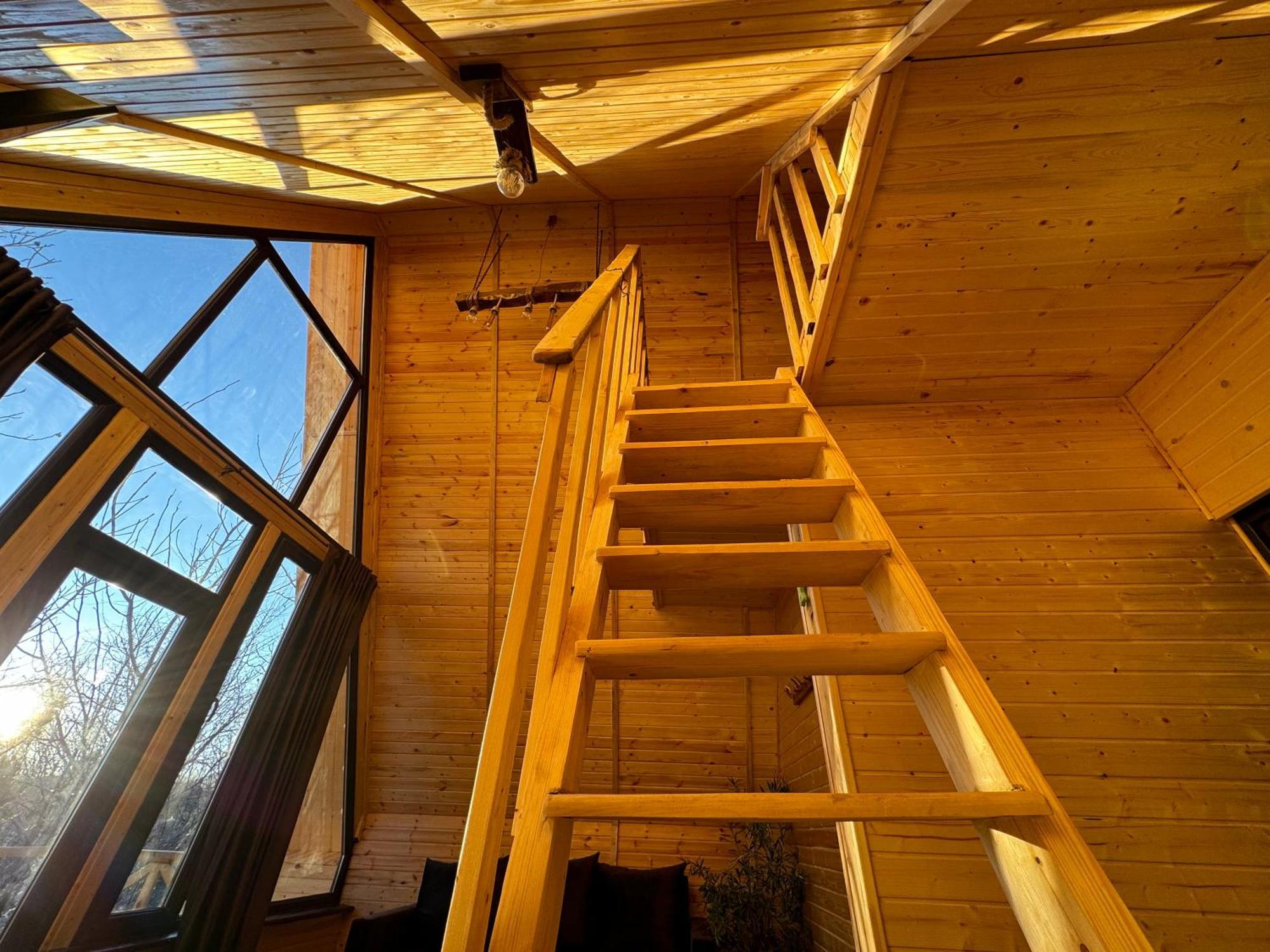 Byurakan Guesthouse & Cottage Екстериор снимка