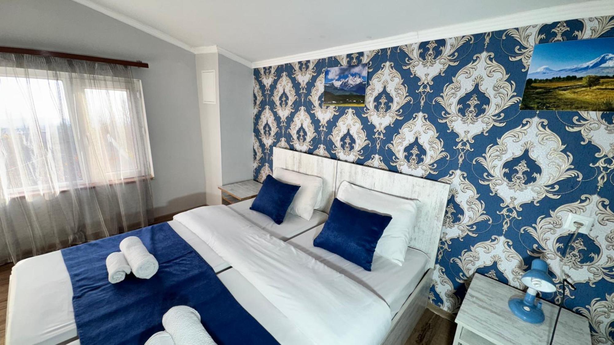 Byurakan Guesthouse & Cottage Екстериор снимка